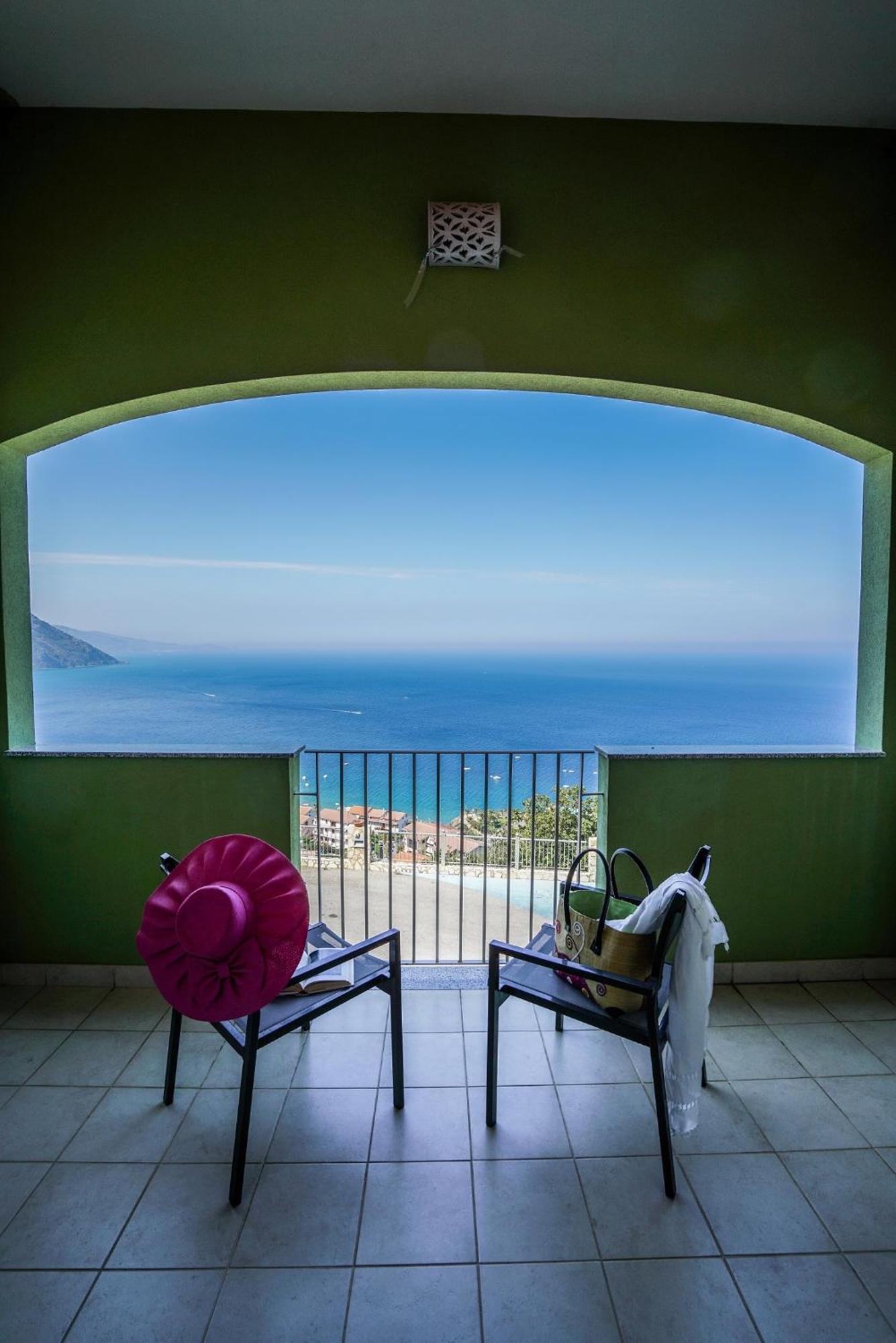Hotel Gh Avalon Sikani Gioiosa Marea